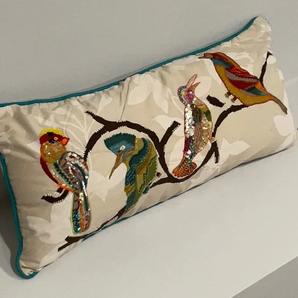 🦜 Accent Pillow with Birds - Picture 3 of 6